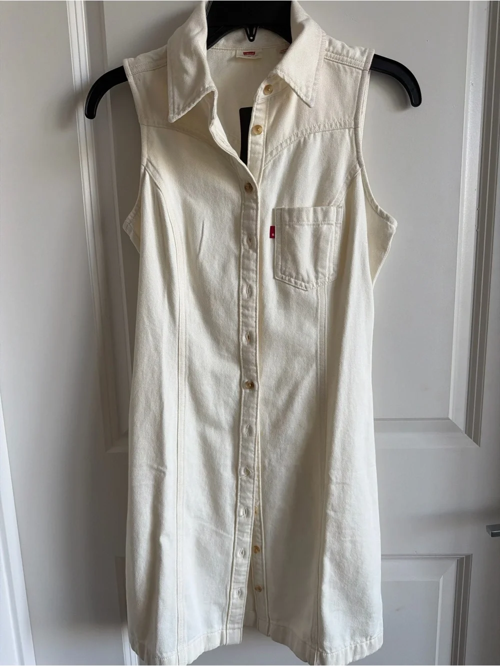Levi's Off-White Sleeveless Button-Front Dress